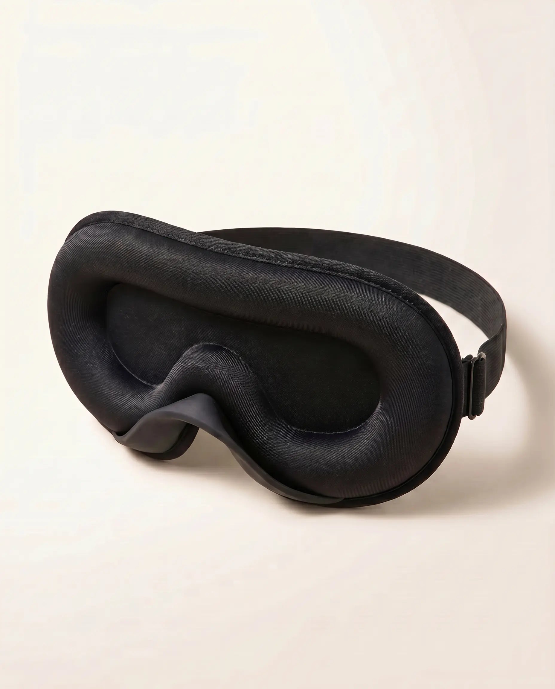 Somnia Sable 3D contour sleep mask in Jet black, side detail with ice silk surface