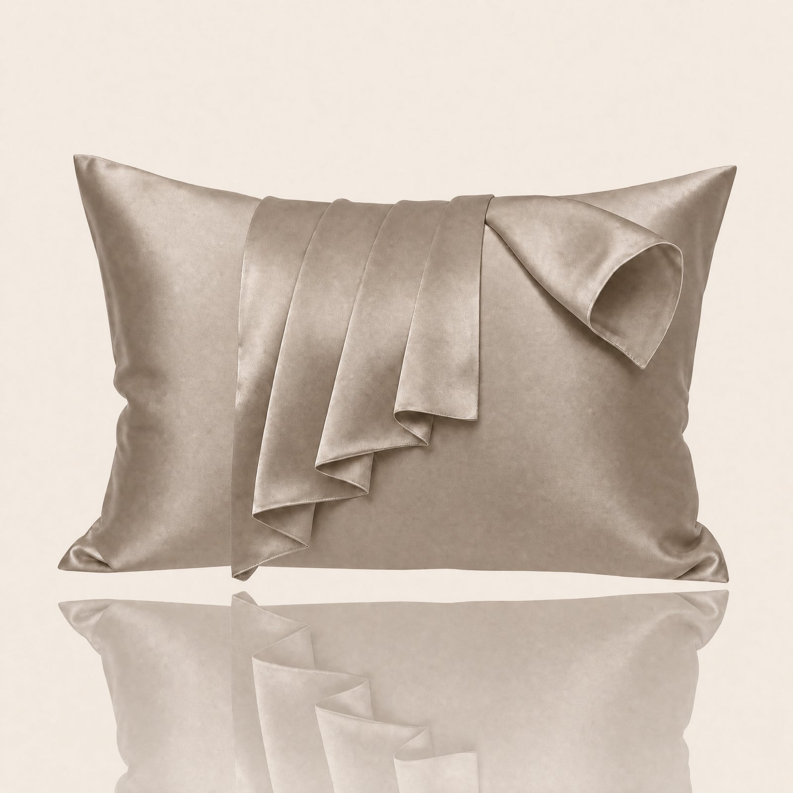 Somnia Sheen mulberry silk pillowcase in Taupe