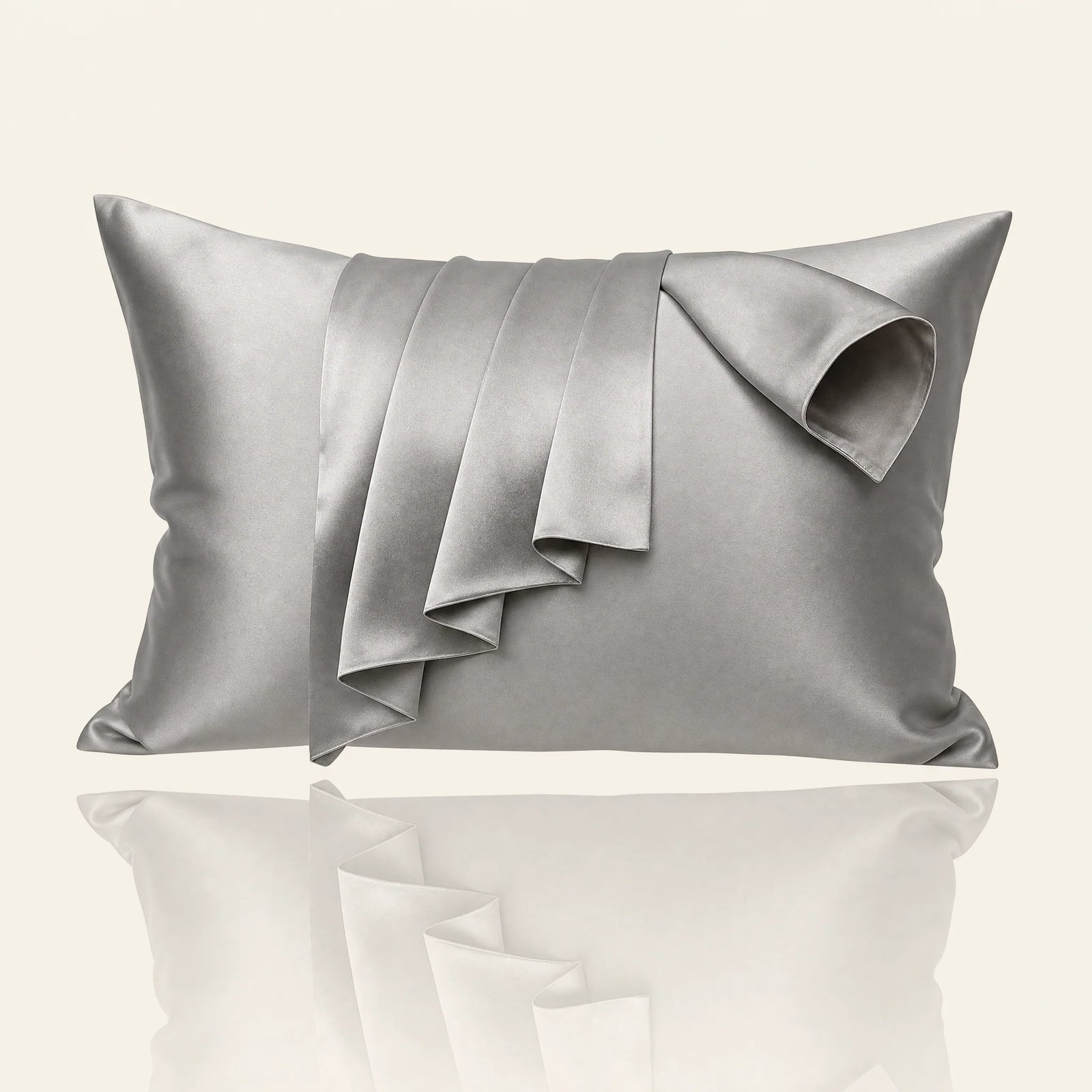 Somnia Sheen mulberry silk pillowcase in Grey, King size